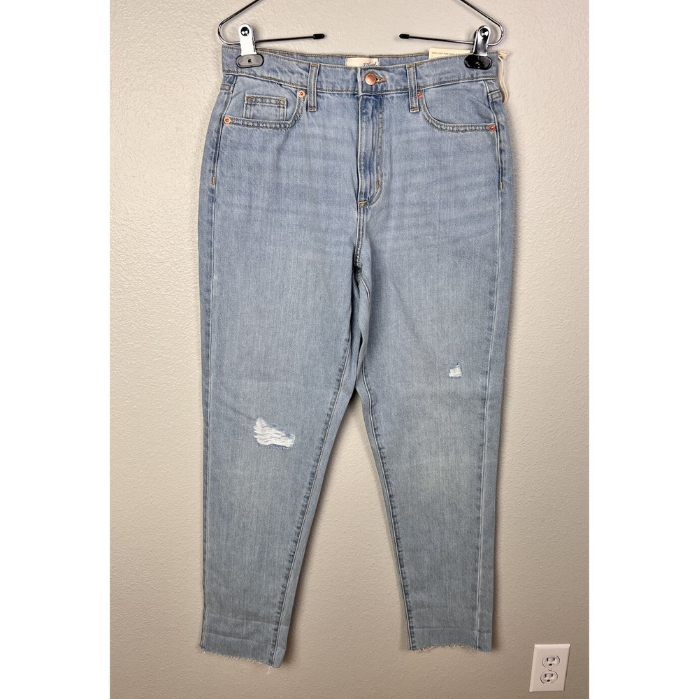 Universal Thread Womens Size 00/ 24R Jeans Boyfriend Light Wash NWT